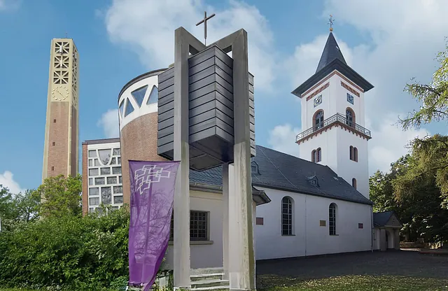 Collage Gebäude